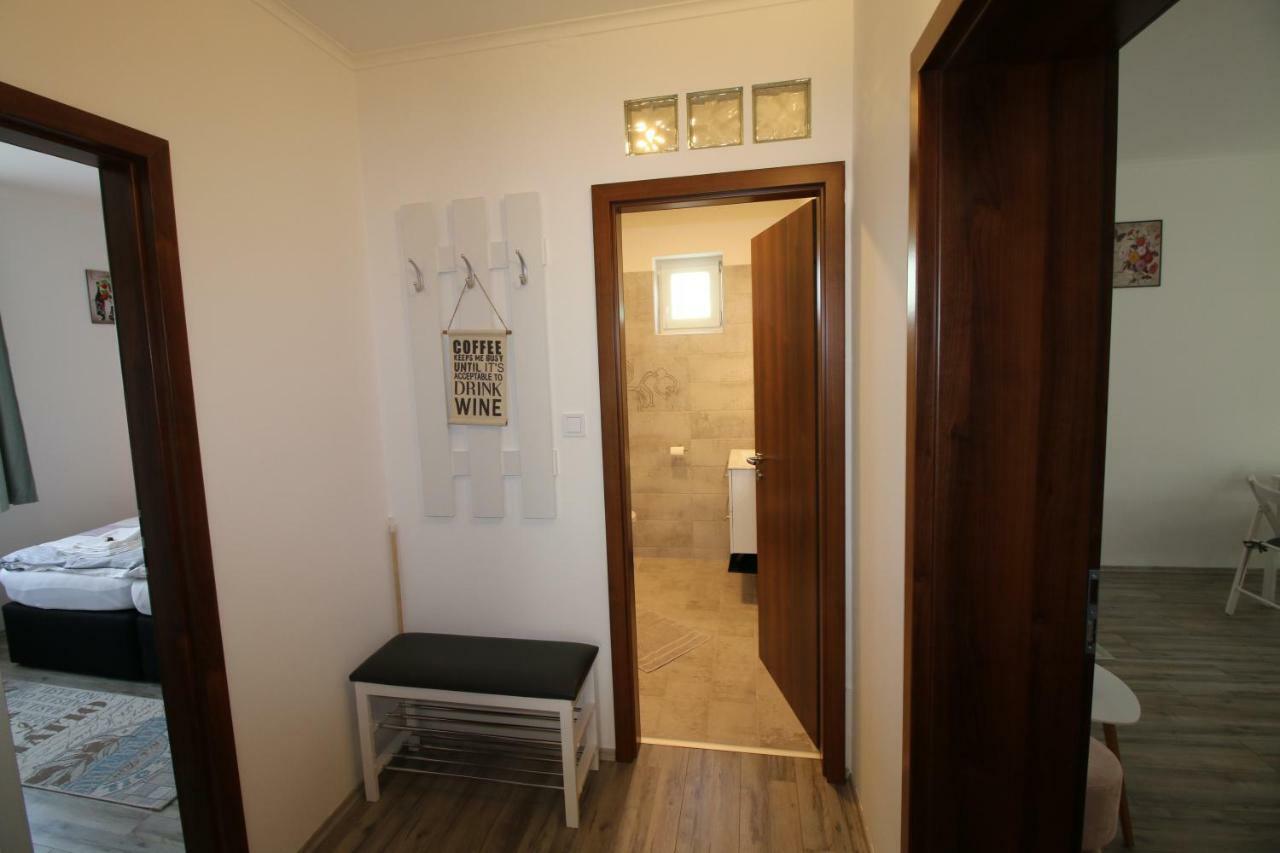 Szent Ivan Apartman เอ็กเกอร์ ภายนอก รูปภาพ