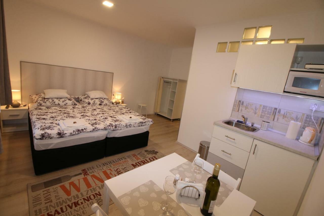 Szent Ivan Apartman เอ็กเกอร์ ภายนอก รูปภาพ