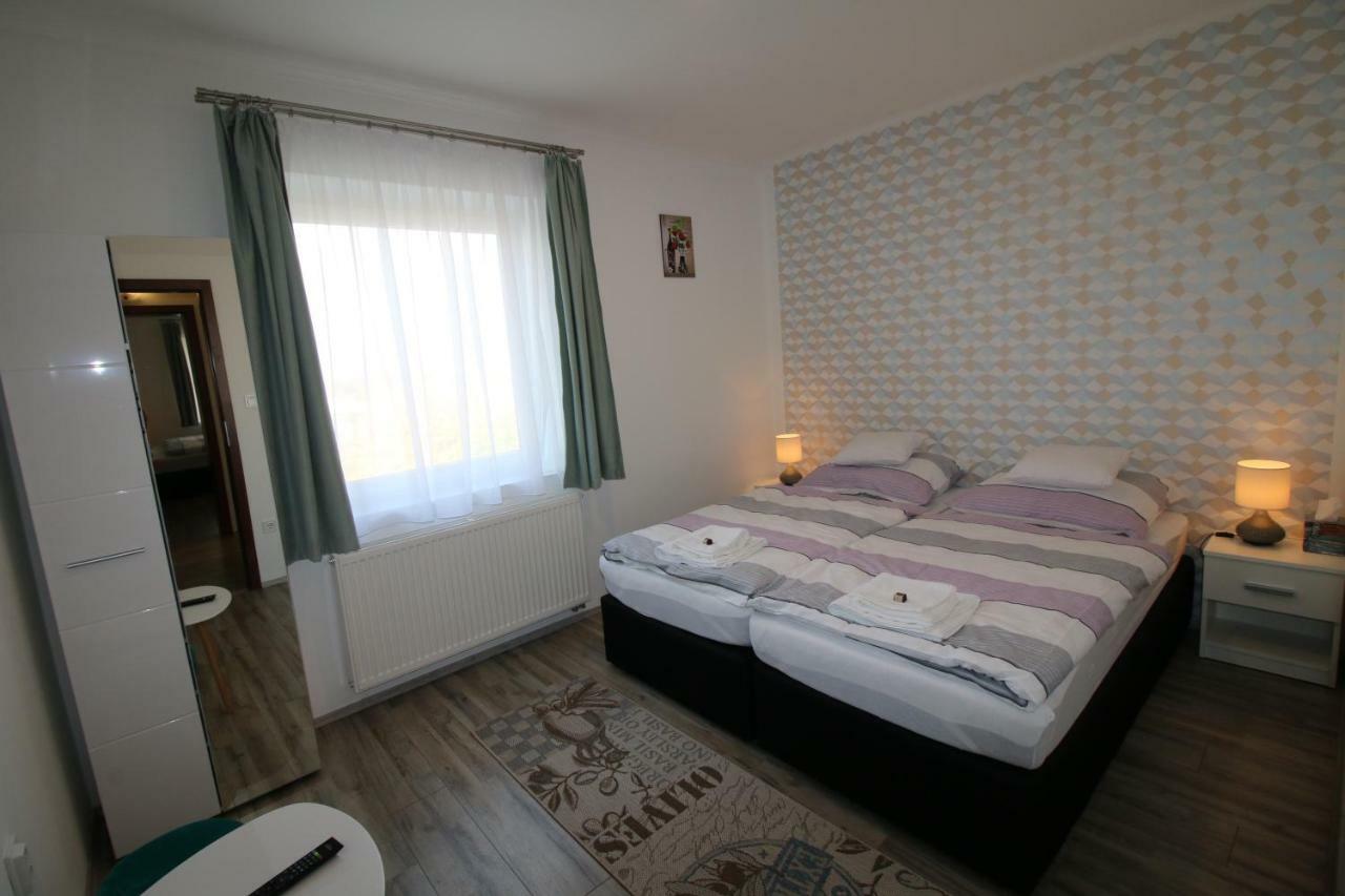 Szent Ivan Apartman เอ็กเกอร์ ภายนอก รูปภาพ